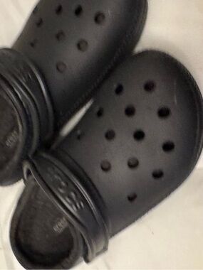 CROCS Kids Black Fuzz-Lined Clogs with Heel Strap